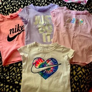 Nike Toddler girls 4 Tshirt bundle